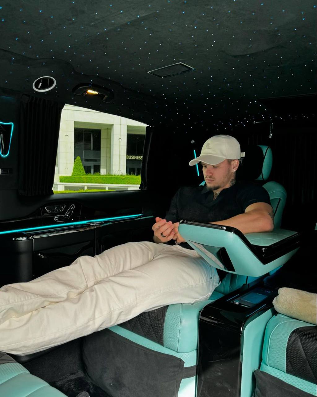 Хто хоче заміж за футболіста? 4 завидних холостяків збірної України